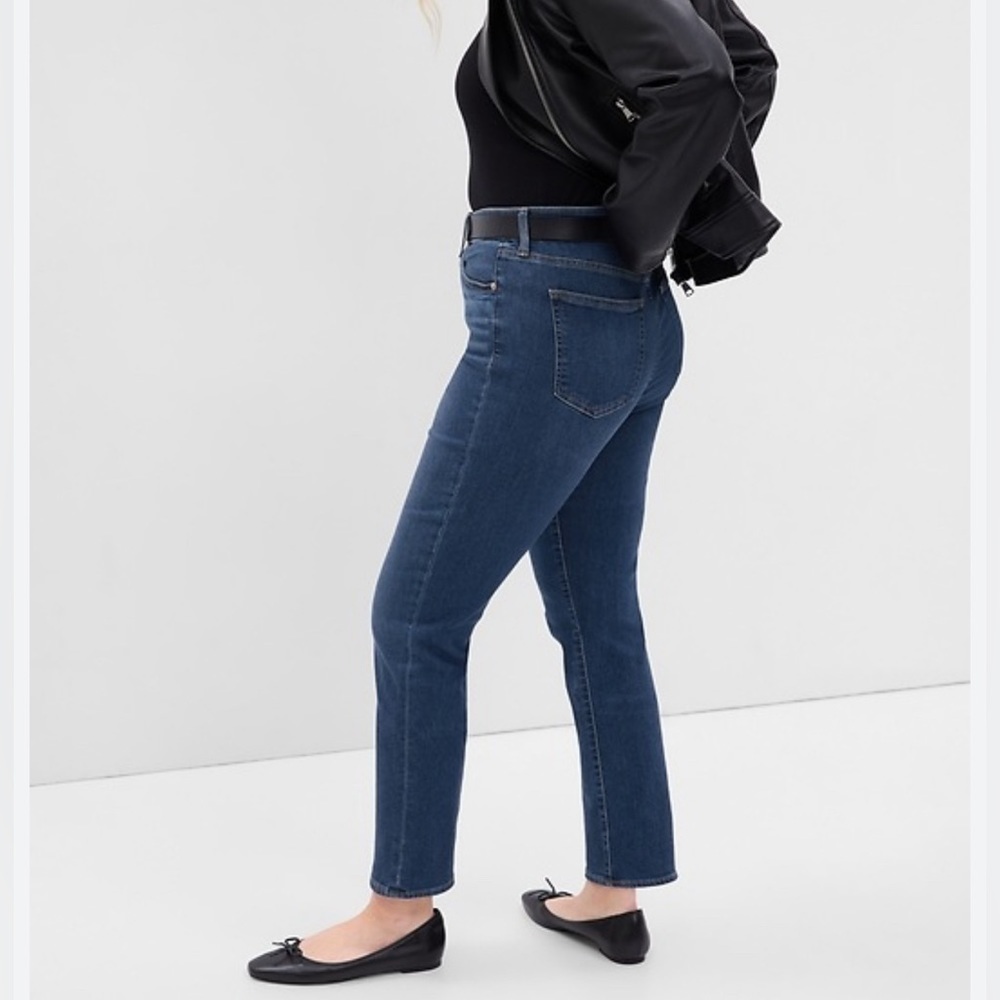 GAP Women's Straight Leg Jeans - Dark Blue